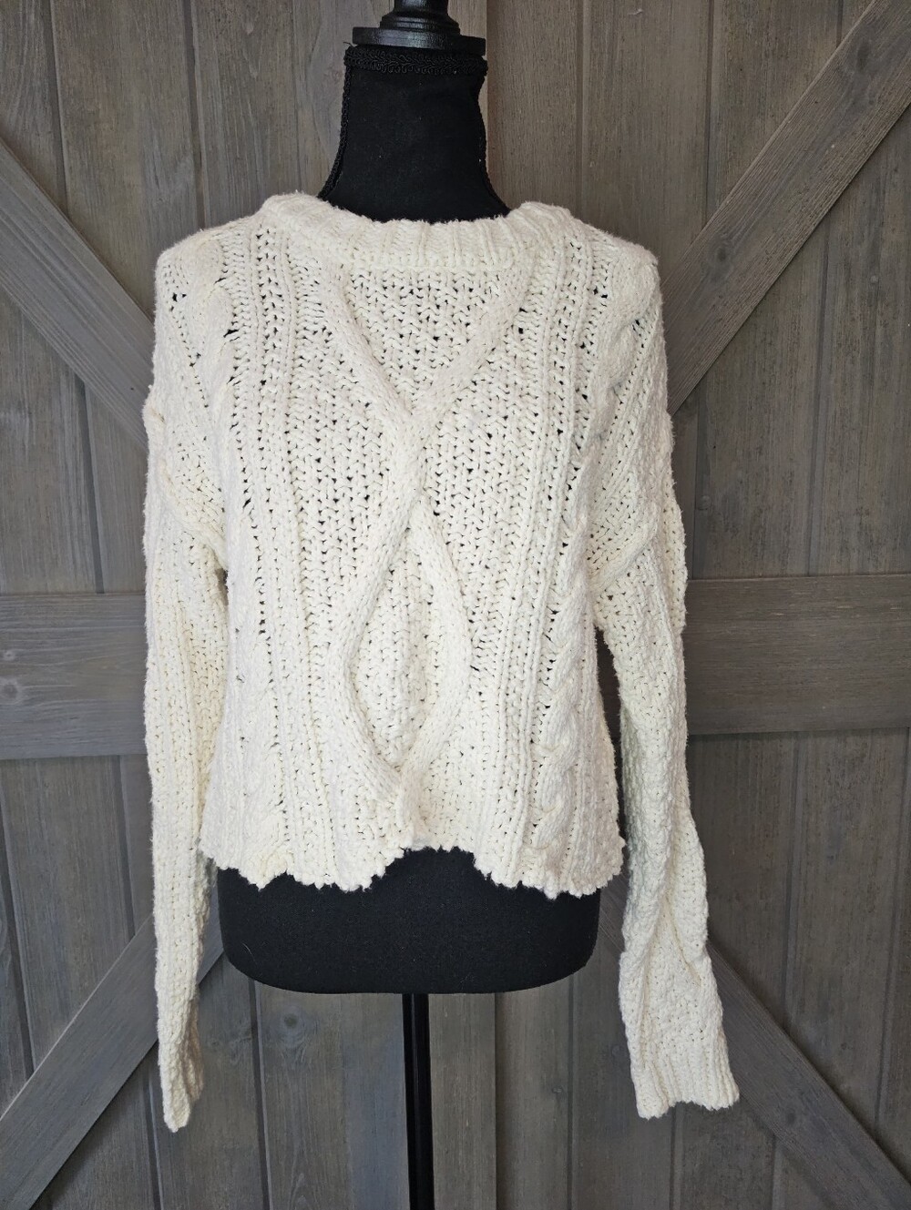 Free People Cutting Edge Cable Knit Sweater sz Medium